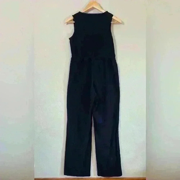 Athleta Sleeveless Black Jumpsuit Womens size Small - Picture 6 of 8